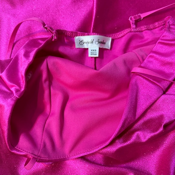 EMERALD SUNDAE Juniors' Side-Pleated Shimmer Dress / Size: XXS - Picture 8 of 13